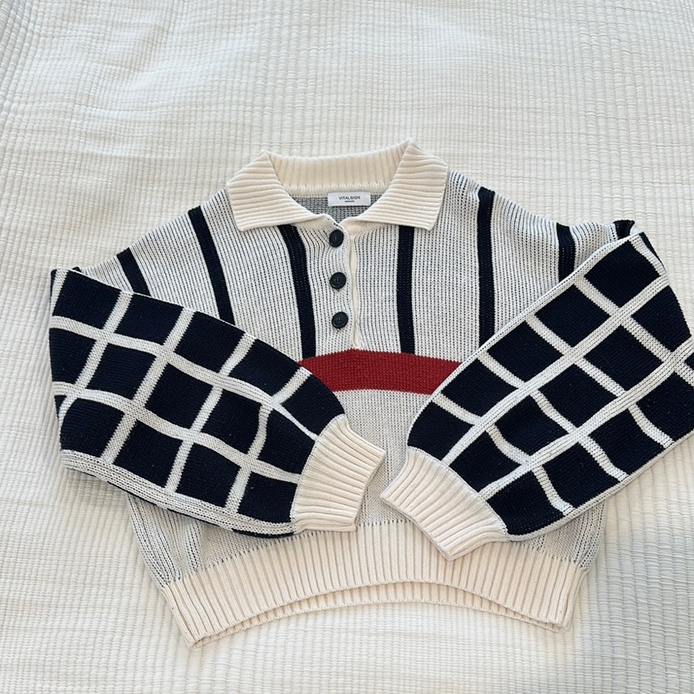 Cream and Black Crew Neck Sweater with Geometric Pattern
